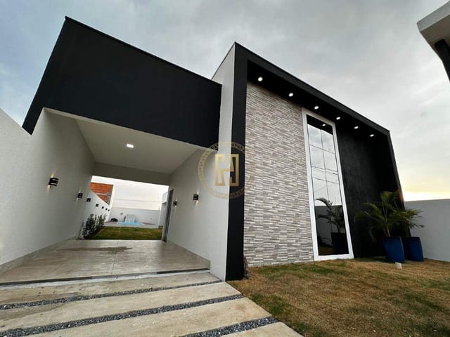 Casa com 292m², à venda, no bairro Montserrat em Nova Mutum