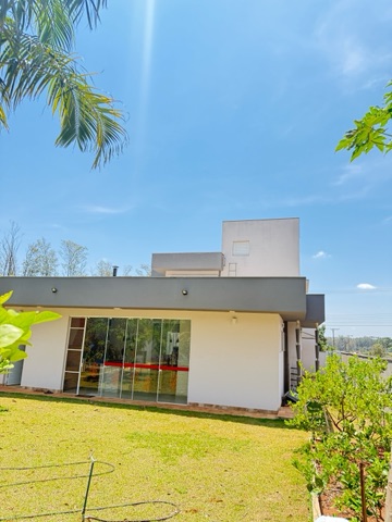 Casa 3 quartos e 4 banheiros, à venda, no bairro Thermas de Santa Bárbara em Águas de Santa Bárbara