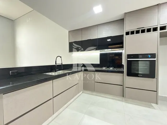 Casa 3 quartos e 3 banheiros, à venda, no bairro Residencial Real Parque Sumaré em Sumaré