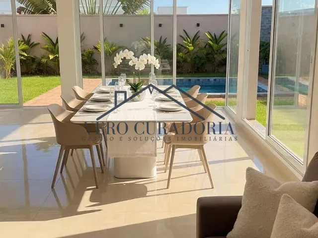 Casa com 326m² 3 quartos e 5 banheiros, à venda, no bairro Cézar de Souza em Mogi das Cruzes