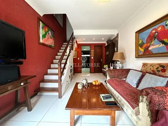 Casa com 65m² 3 quartos e 2 banheiros, à venda, no bairro Pimenteiras em Teresópolis