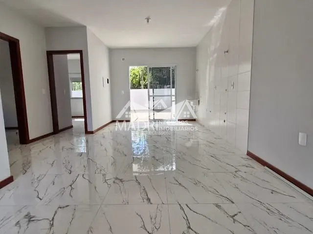Casa com 200m² 3 quartos e 1 banheiro, à venda, no bairro Bela Vista em Palhoça