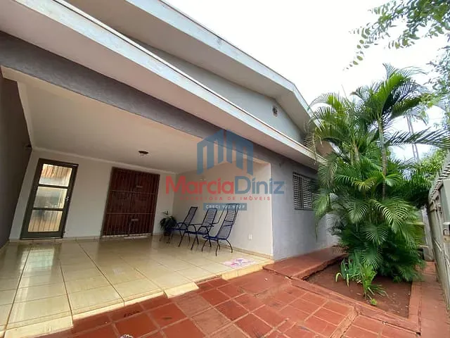 Casa com 275m² 3 quartos e 2 banheiros, à venda, no bairro Jardim Paulista em Miguelópolis