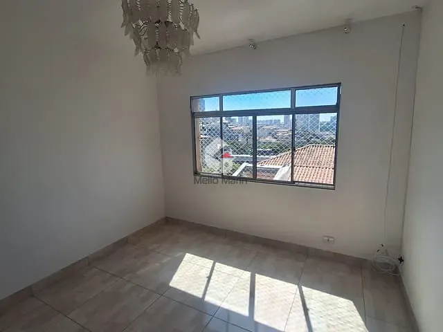Casa 3 quartos e 2 banheiros, para alugar, no bairro Bela Vista em Osasco