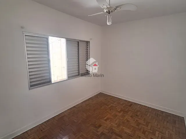 Casa 3 quartos e 2 banheiros, para alugar, no bairro Bela Vista em Osasco