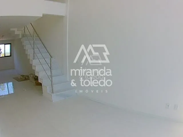 Casa com 186m² 3 quartos e 3 banheiros, à venda, no bairro Nova Guarapari em Guarapari