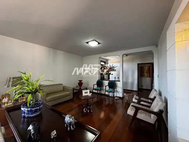 Casa 4 quartos e 4 banheiros, à venda, no bairro Estrela em Ponta Grossa