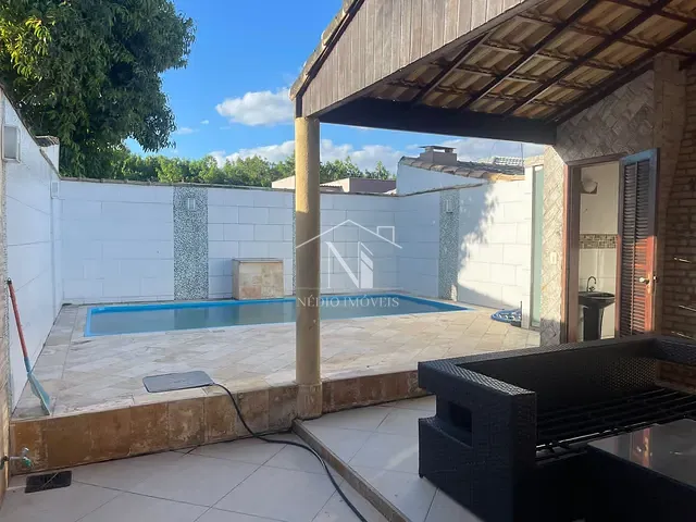 Casa com 220m² 2 quartos e 2 banheiros, à venda, no bairro Jardim Atlântico Central (Itaipuaçu) em Maricá