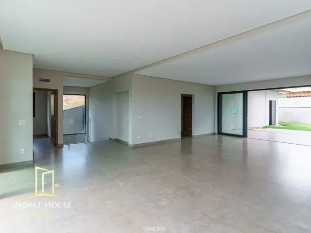 Casa 3 quartos e 5 banheiros, à venda, no bairro Santa Isabel II em Louveira