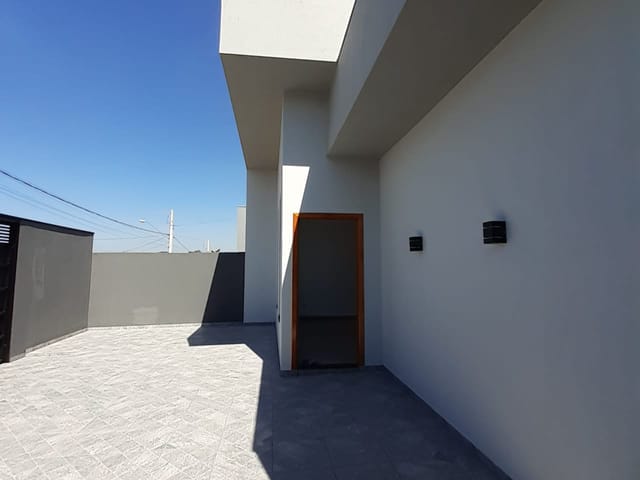 Casa com 275m² 2 quartos e 2 banheiros, à venda, no bairro Jardim Amélia Dionísio em Olímpia