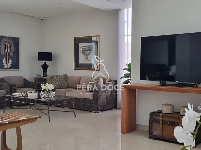 Casa 3 quartos e 4 banheiros, à venda, no bairro Santa Maria em Uberaba