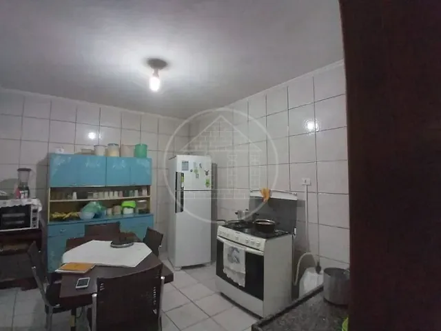 Casa com 200m² 4 quartos e 2 banheiros, à venda, no bairro Jardim das Imbuias em São Paulo