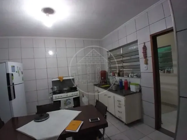 Casa com 200m² 4 quartos e 2 banheiros, à venda, no bairro Jardim das Imbuias em São Paulo