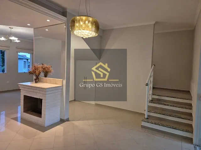 Casa com 250m² 3 quartos e 3 banheiros, à venda, no bairro Pinheirinho em Vinhedo