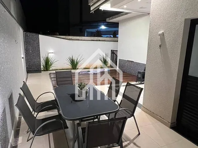 Casa 3 quartos e 3 banheiros, à venda, no bairro Suru em Santana de Parnaíba