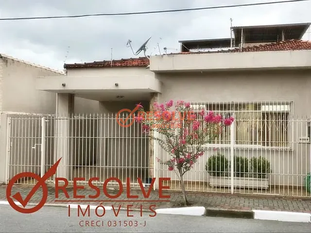 Casa com 302m², à venda, no bairro CENTRO em Guararema