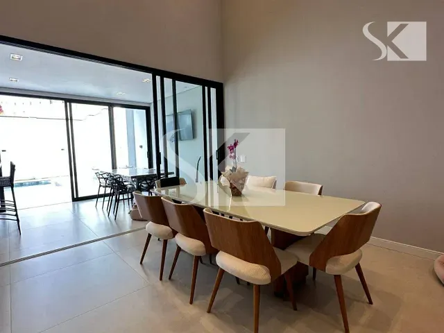 Casa 3 quartos e 5 banheiros, à venda, no bairro Jardim Gutierres em Sorocaba