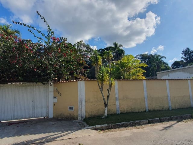 Casa com 1800m² 3 quartos e 3 banheiros, à venda, no bairro Parque Jardim da Serra em Juiz de Fora