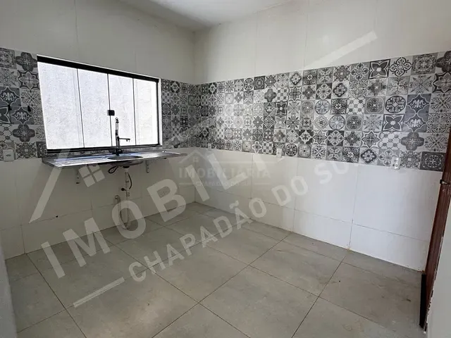 Casa 2 quartos e 1 banheiro, à venda ou para alugar, no bairro ESPLANADA III em Chapadão do Sul
