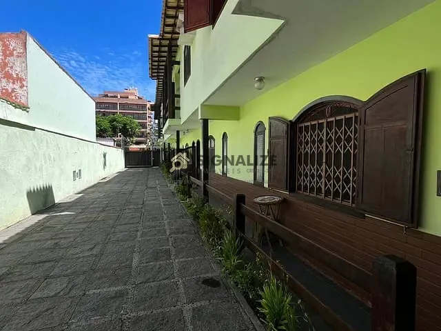Casa 2 quartos e 1 banheiro, à venda, no bairro Passagem em Cabo Frio