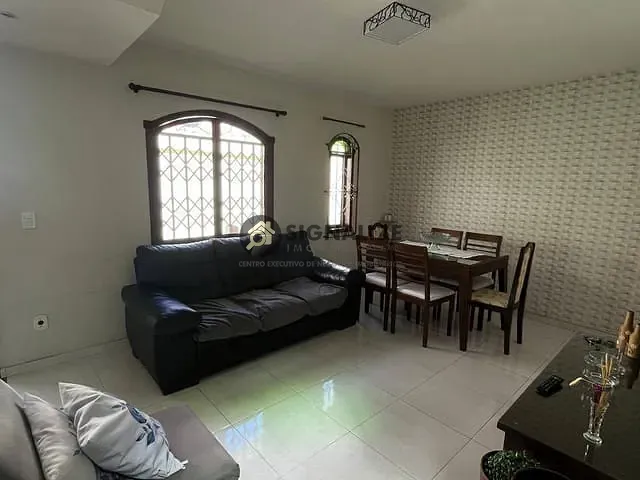 Casa 2 quartos e 1 banheiro, à venda, no bairro Passagem em Cabo Frio