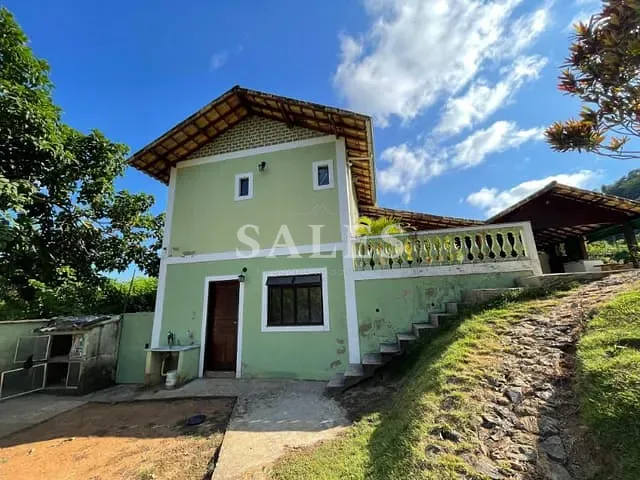 Casa 4 quartos e 3 banheiros, à venda, no bairro Retiro em Juiz de Fora