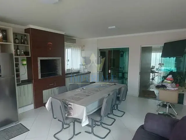 Casa 3 quartos e 2 banheiros, à venda, no bairro Nova Rússia em Ponta Grossa