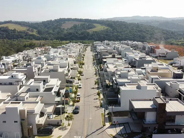 Casa com 150m² 3 quartos e 3 banheiros, à venda, no bairro Jardim Celeste em Jundiaí