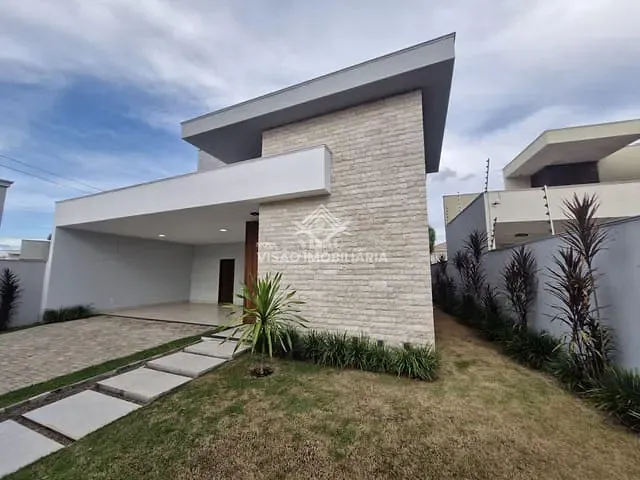Casa com 391m², à venda, no bairro Residencial Aquarela Brasil em Sinop