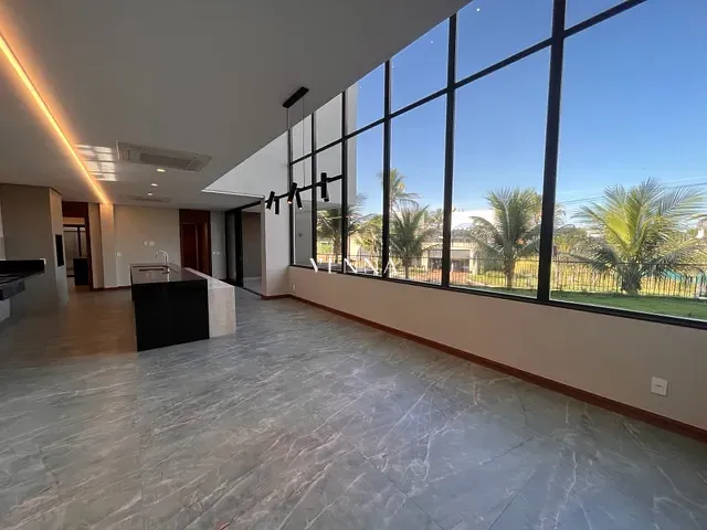 Casa com 506m² 5 quartos e 6 banheiros, à venda, no bairro Esperança em Londrina