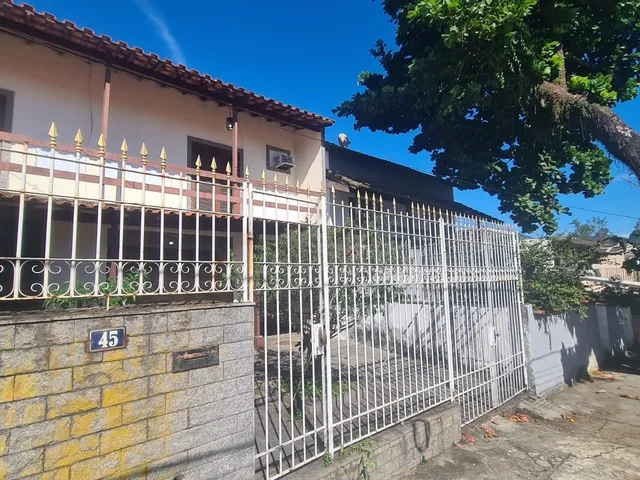 Casa com 264m² 3 quartos e 3 banheiros, à venda ou para alugar, no bairro Taquara em Rio de Janeiro