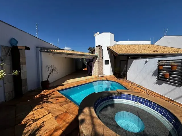 Casa com 360m² 3 quartos e 5 banheiros, à venda, no bairro Vila Vilas Boas em Campo Grande