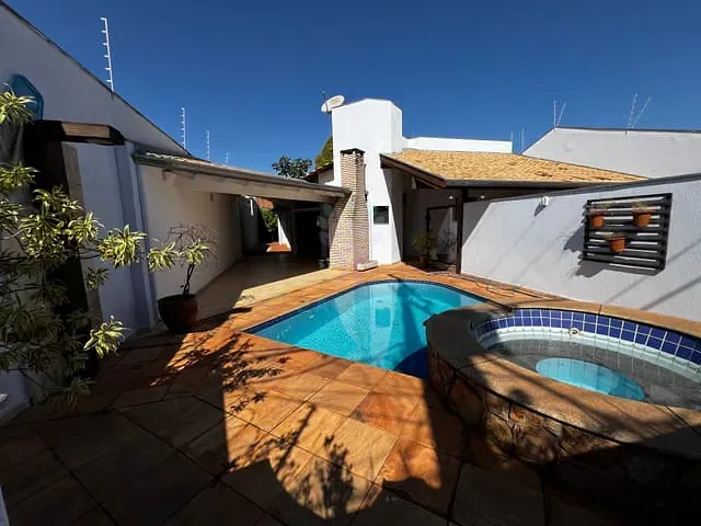 Casa com 360m² 3 quartos e 5 banheiros, à venda, no bairro Vila Vilas Boas em Campo Grande