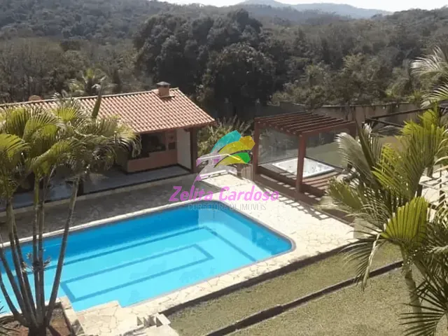 Casa com 3000m² 4 quartos e 5 banheiros, à venda, no bairro Condomínio Vale do Ouro em Ribeirão das Neves