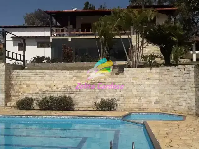 Casa com 3000m² 4 quartos e 5 banheiros, à venda, no bairro Condomínio Vale do Ouro em Ribeirão das Neves