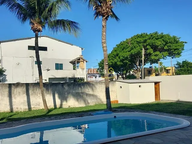 Casa com 300m² 2 quartos e 2 banheiros, para alugar, no bairro Recanto das Dunas em Cabo Frio