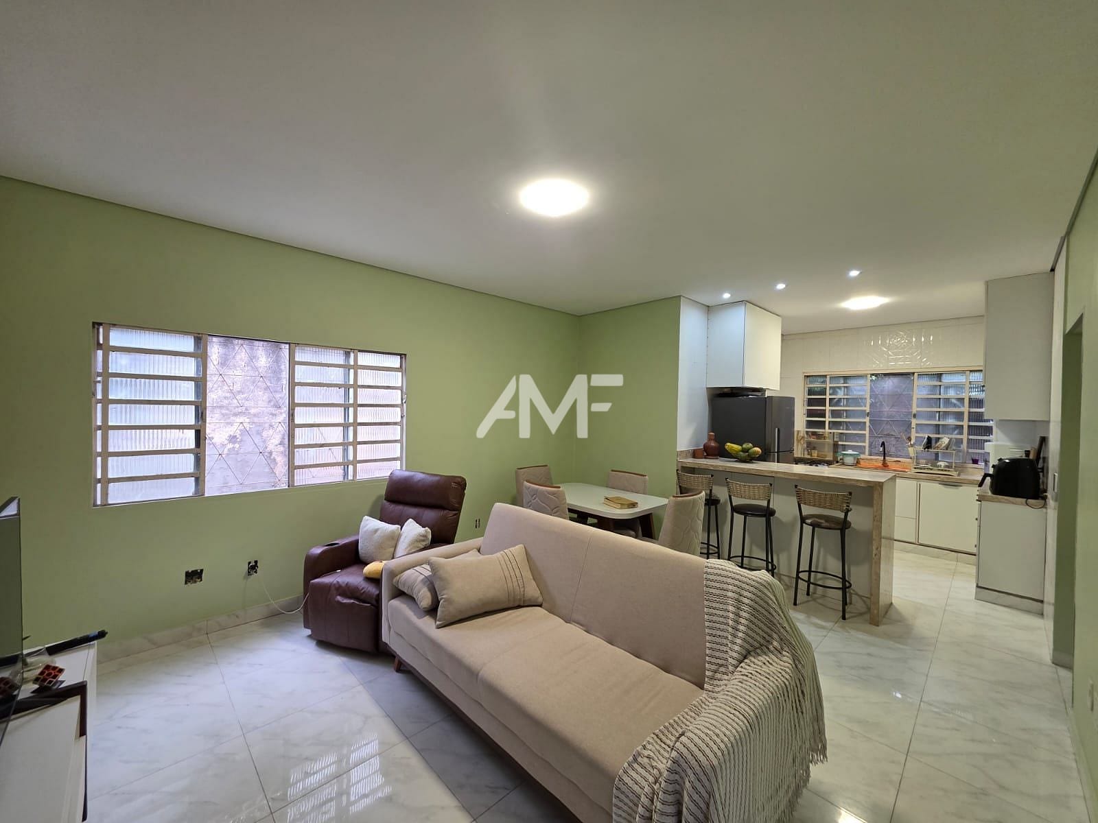 Casa, 2 quartos, 110 m² - Foto 1