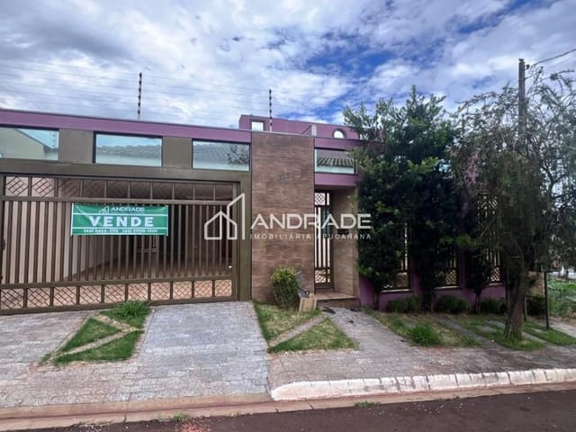 Casa com 360m² 3 quartos e 2 banheiros, à venda, no bairro Vila Sao Jorge em Apucarana