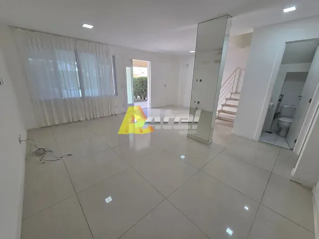 Casa com 181m² 3 quartos e 4 banheiros, para alugar, no bairro Recreio dos Bandeirantes em Rio de Janeiro