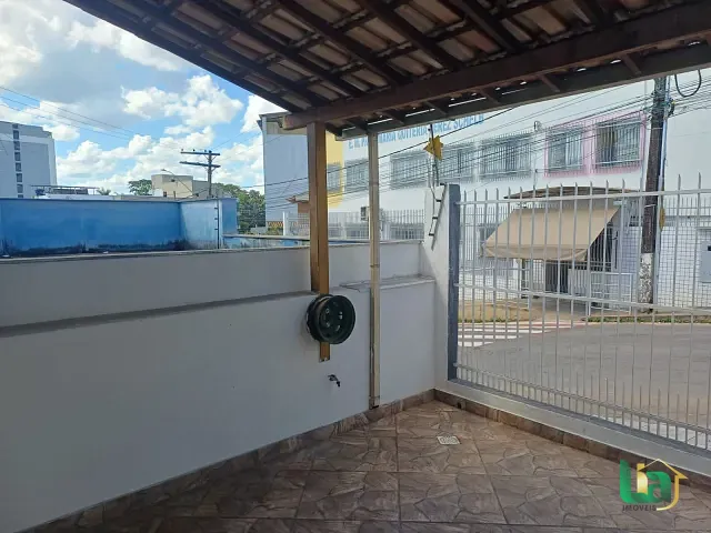 Casa 2 quartos e 1 banheiro, para alugar, no bairro Alterosa em Muriaé