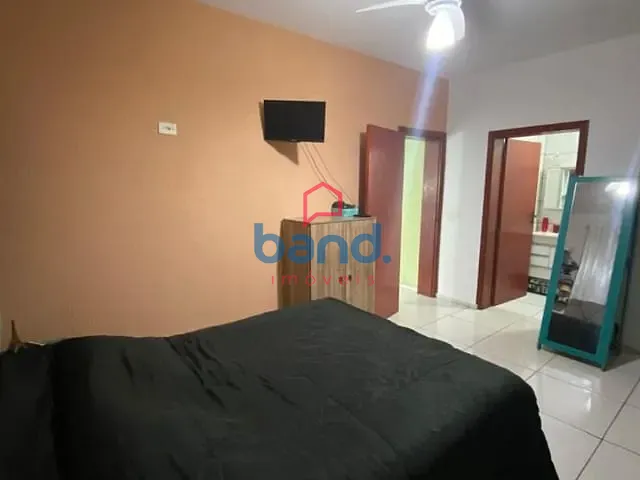 Casa com 247m² 5 quartos e 4 banheiros, à venda, no bairro Jardim Araritaguaba em Porto Feliz