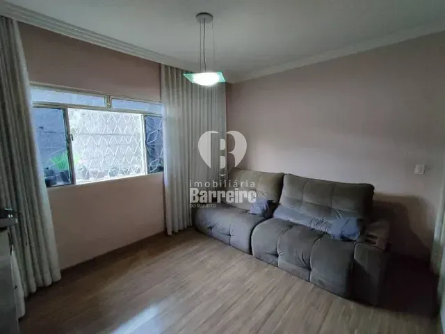 Casa 4 quartos e 2 banheiros, à venda, no bairro Mangueiras (Barreiro) em Belo Horizonte