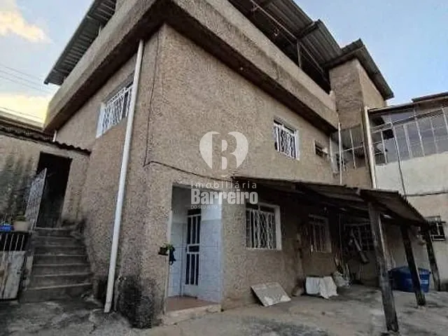 Casa 4 quartos e 2 banheiros, à venda, no bairro Mangueiras (Barreiro) em Belo Horizonte