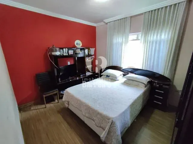 Casa 4 quartos e 2 banheiros, à venda, no bairro Mangueiras (Barreiro) em Belo Horizonte