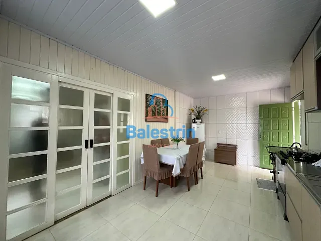 Casa 3 quartos e 2 banheiros, à venda, no bairro Das Nações em Fraiburgo