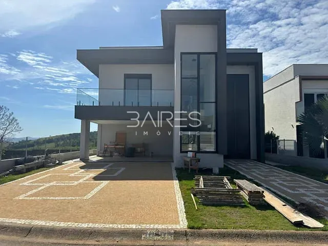 Casa com 526m² 4 quartos e 4 banheiros, à venda, no bairro Condomínio Residencial Campos do Conde em Bragança Paulista