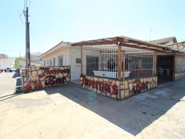 Casa com 488m² 3 quartos e 2 banheiros, à venda ou para alugar, no bairro Oficinas em Ponta Grossa