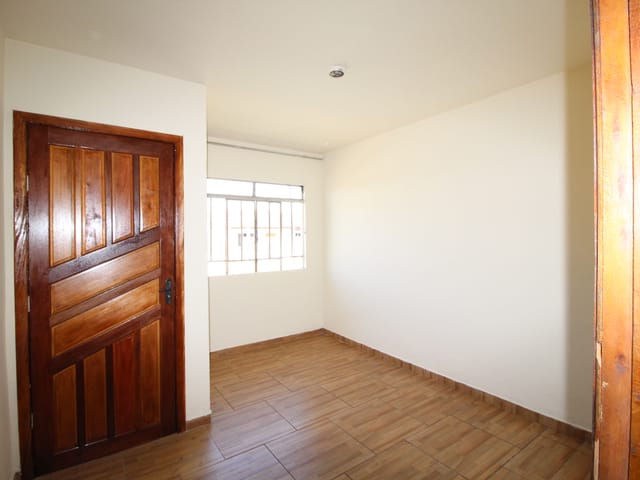 Casa com 488m² 3 quartos e 2 banheiros, à venda ou para alugar, no bairro Oficinas em Ponta Grossa