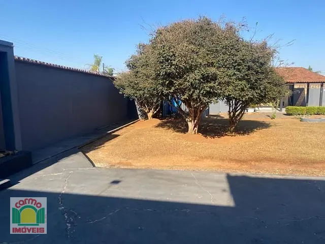 Casa com 900m² 4 quartos e 3 banheiros, à venda, no bairro Anápolis City em Anápolis
