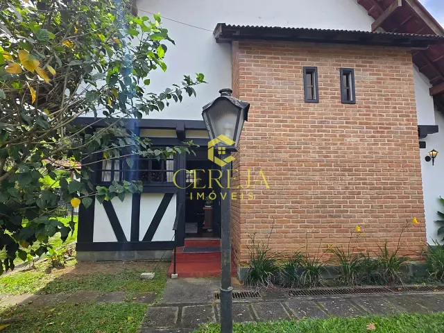 Casa com 230m² 5 quartos e 4 banheiros, à venda, no bairro Chácara do Paraíso em Nova Friburgo
